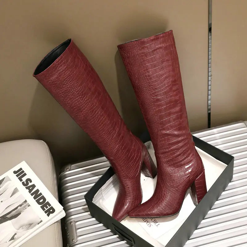 Schwarz Gelb Weiß Wein Rot Frauen Kniehohe Stiefel Platz High Heel Spitz Frauen Stiefel PU Leder Winter Schuhe große Größe 43