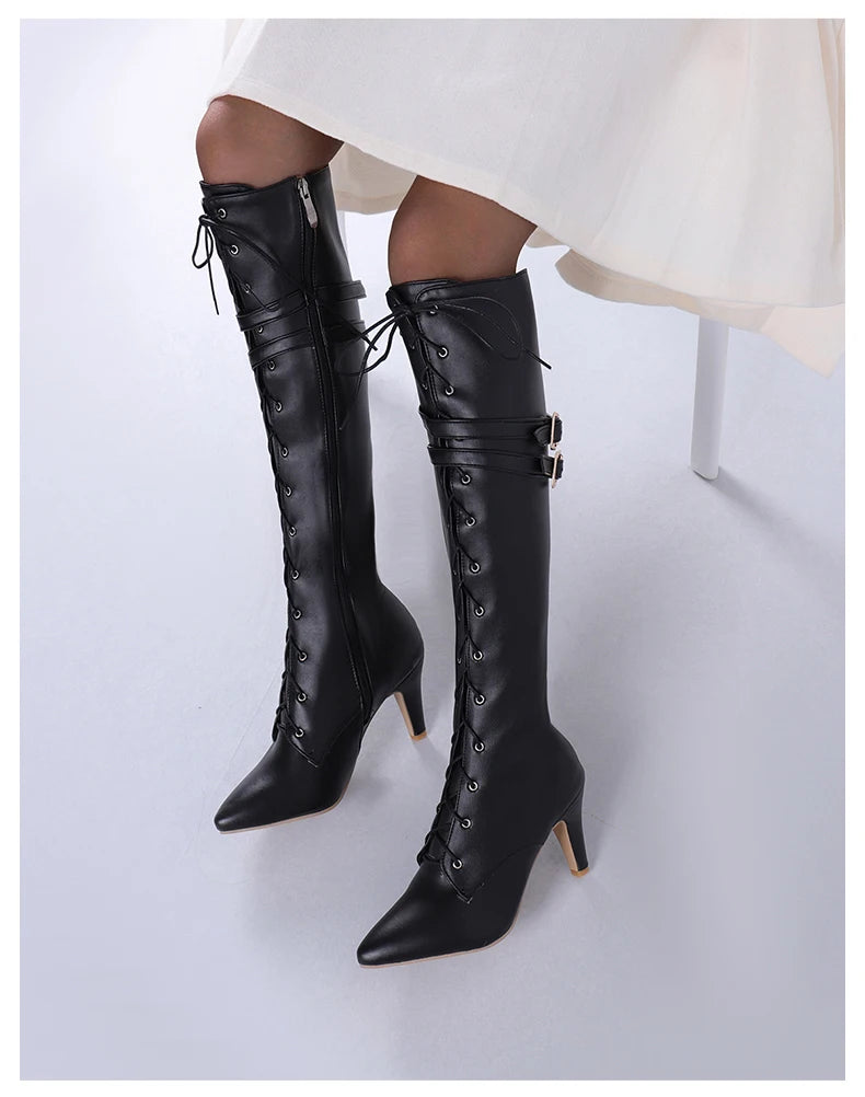 Übergroßen Spitz Kreuz Lace-Up Stiefel Sexy Katze Ferse Doppel Gürtel Schnalle Motorrad Stiefel Straße Trend Weibliche Knie-länge Boot