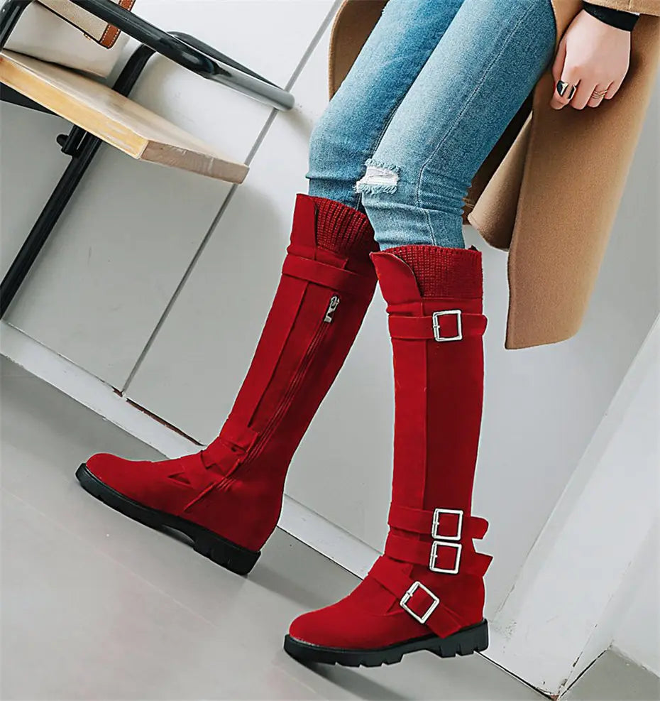 Winter Warme Plüsch Frauen Kniehohe Stiefel Rot Braun Flock Niedrigen Quadratischen Absatz Casual Party Dame Punk Schnalle Zipper Plattform Lange Stiefel