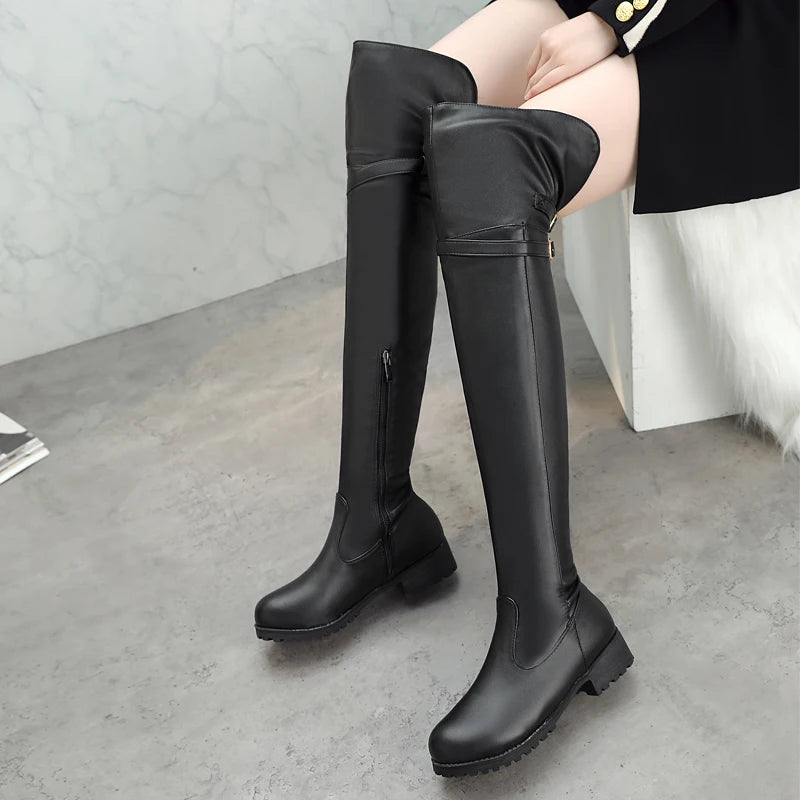 Klassische PU Übergroßen Stiefel Warme Winter Stiefel Metall Reißverschlüsse Komfortable Plüsch Schnalle frauen Stiefel Verfügbar für 48yards 47yards