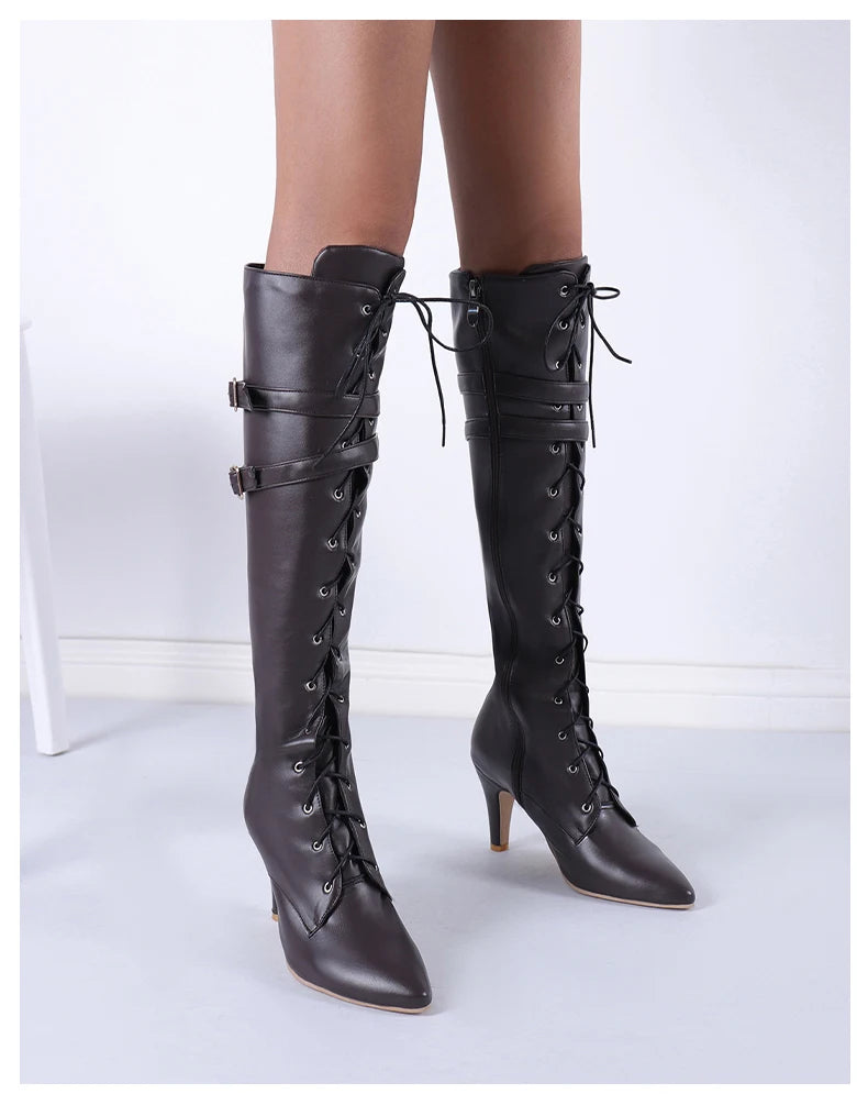 Übergroßen Spitz Kreuz Lace-Up Stiefel Sexy Katze Ferse Doppel Gürtel Schnalle Motorrad Stiefel Straße Trend Weibliche Knie-länge Boot