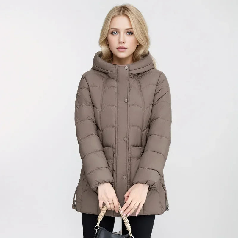 2024 Winter Damen Daunen Baumwolle warme Mäntel neue stilvolle Midi-Länge Kapuze leichte gepolsterte Parkas Taschen lose Jacke weiblich