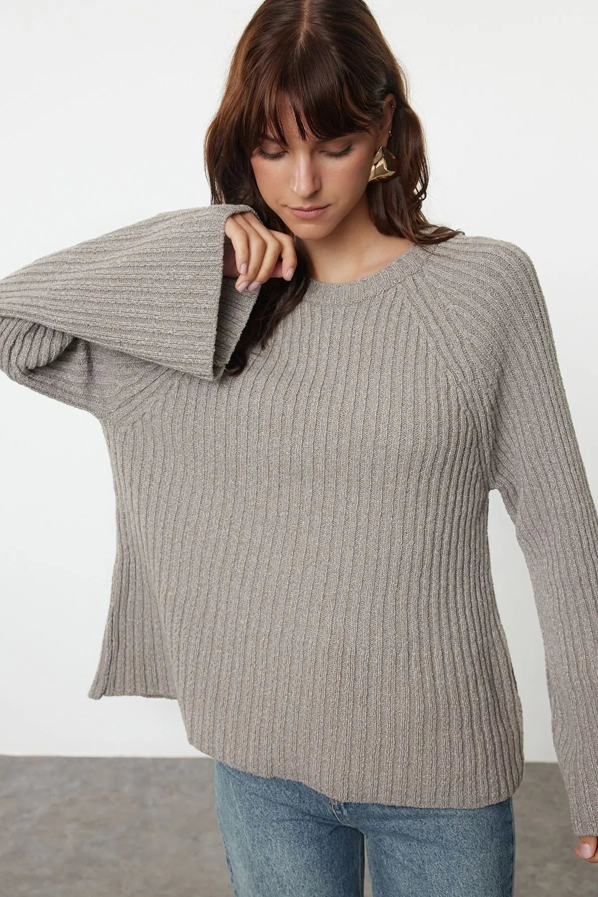 Trendyol TYZA Damen-Pullover, lässig, Übergröße, Rundhalsausschnitt, einzelnes Nummernschild, einfarbig, Strickwaren, Pullover mit Standardärmeln und Pullover