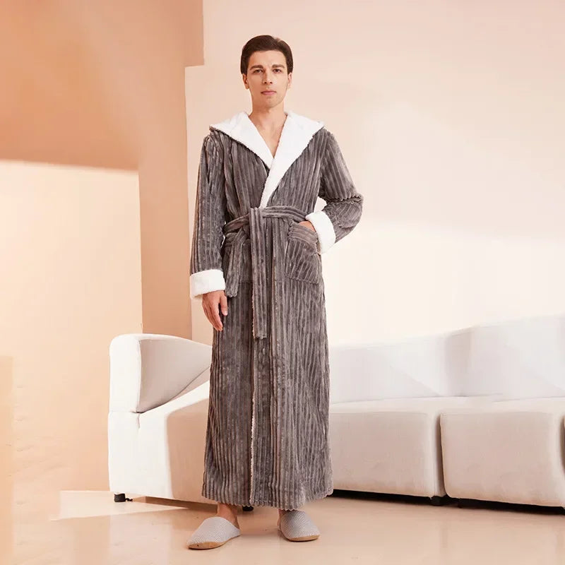 Flanell Hause Kleid Nachtwäsche Verdicken Warme Paar NEUE Patchwork Korallen Fleece Mit Kapuze Robe Lange Bademantel Herbst Winter Lounge Tragen