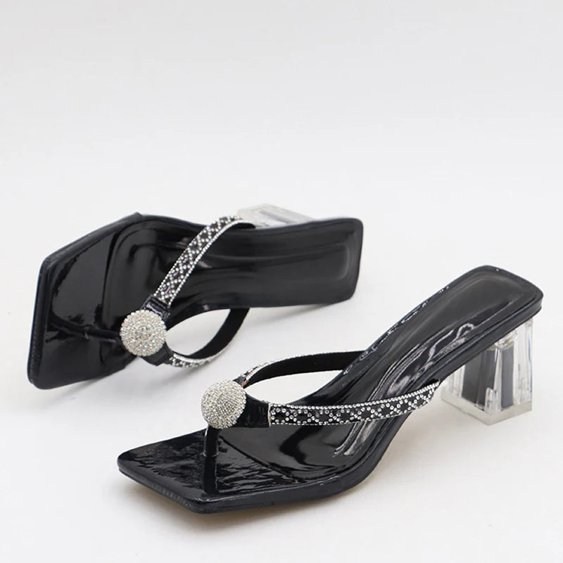 Liyke Mode Glitter Strass Frauen Transparent Low Heels Hausschuhe Kristall Strap Sandalen Schuhe Flip-Flops Offene spitze Rutschen