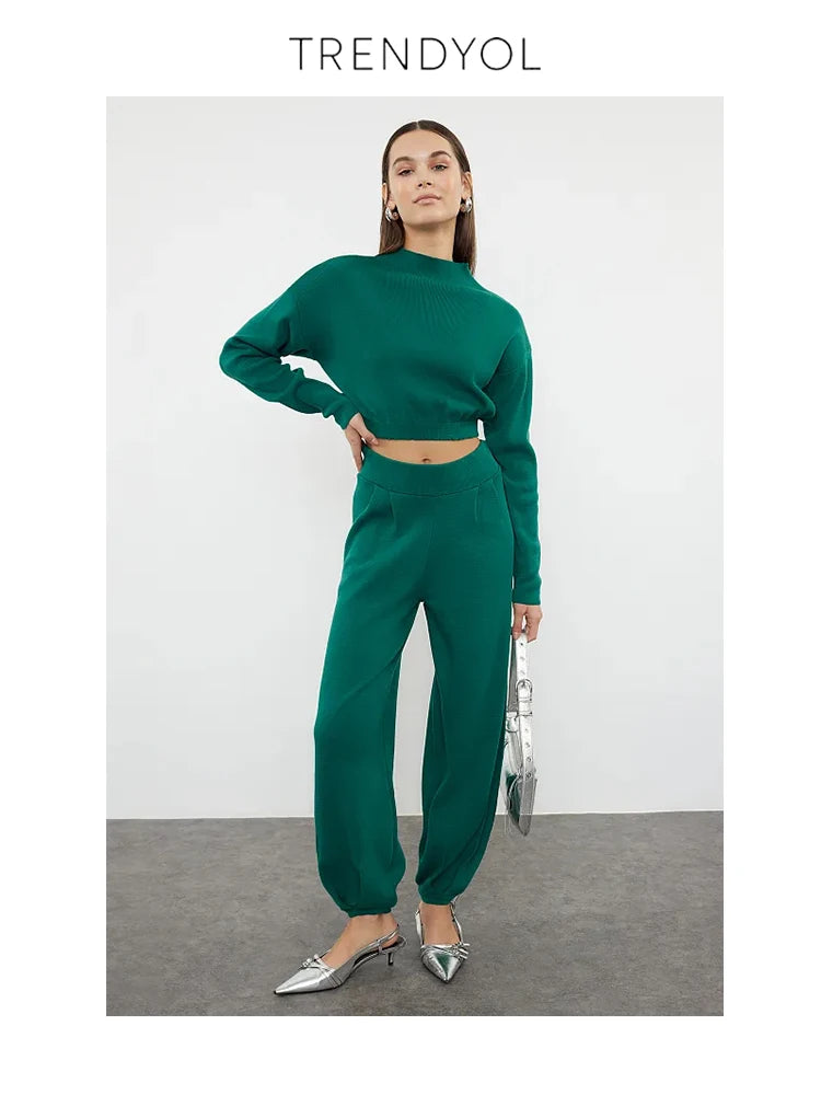 Trendyol TYZA Damen 2-teiliges Strickhosen-Set 2024 Herbst, bauchfreier Pullover und Jogginghose, mitteldick, lässiges Outfit