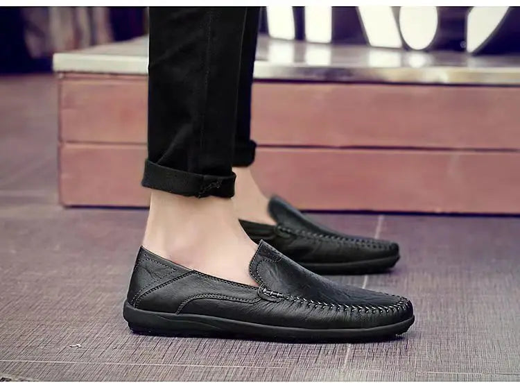 Männer Lederschuhe Männer Frühling Slipper Slip on Business Casual Lederschuhe klassische weiche Mokassins Hombre atmungsaktive Flats Schuhe