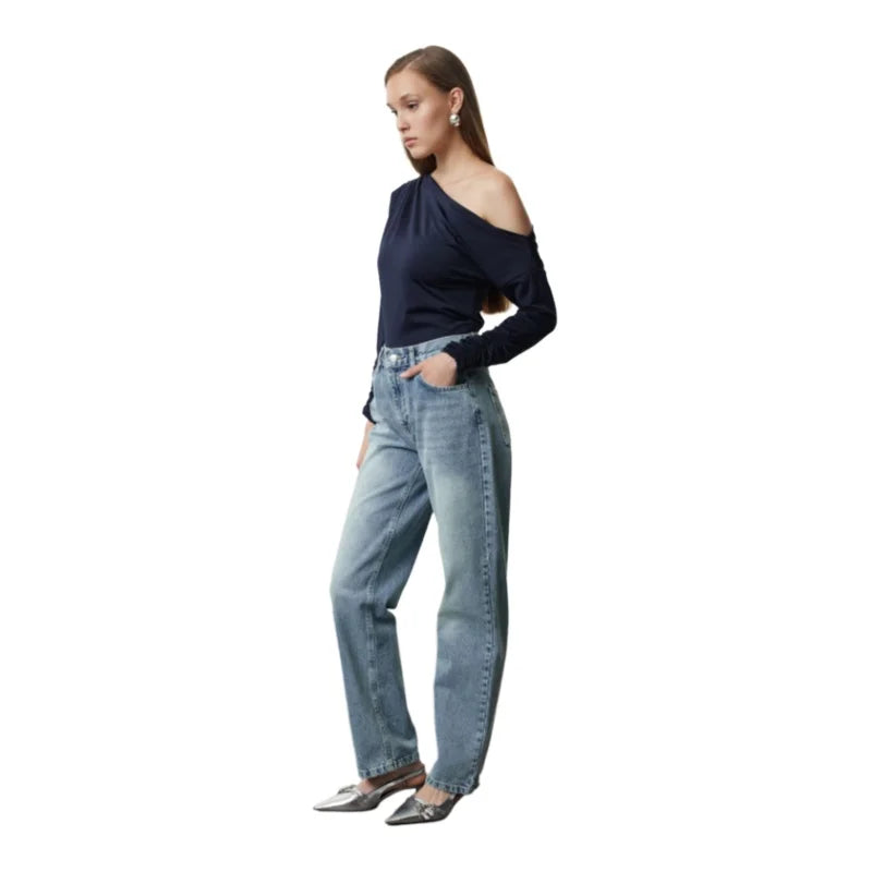 Trendyol TYZA Damen-Jeans, einfarbig, ohne Taschen, gerades Denim, gerades Bein, Gürtel, lässige Jeans, Freizeithose, Denim-Shorts