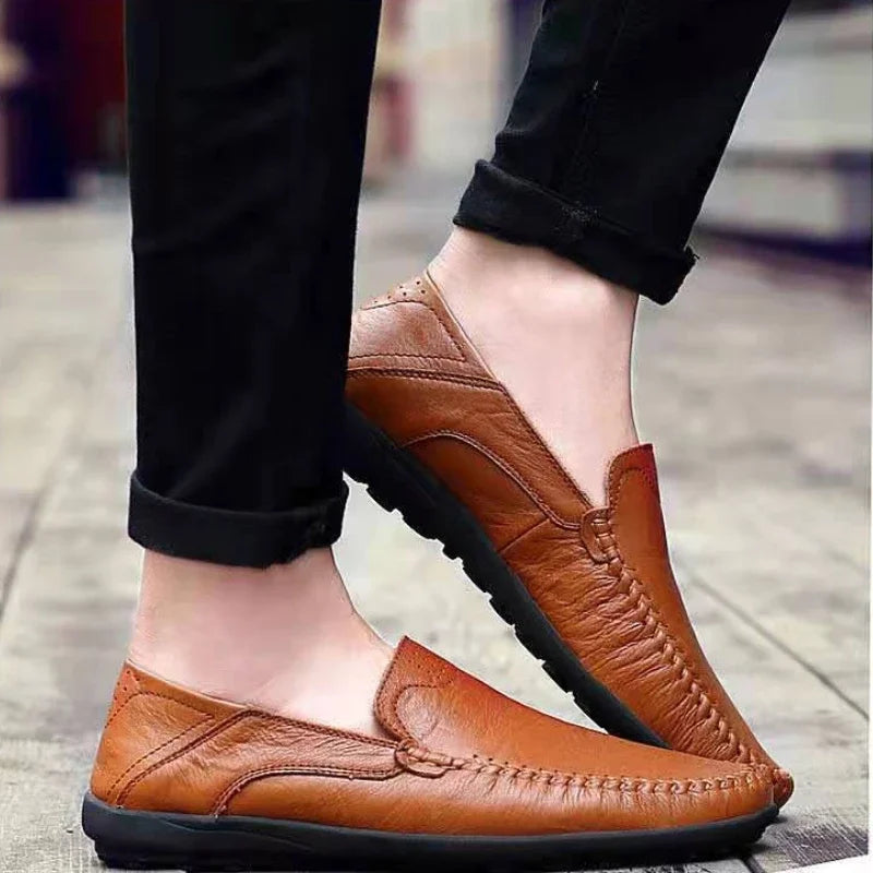 Männer Lederschuhe Männer Frühling Slipper Slip on Business Casual Lederschuhe klassische weiche Mokassins Hombre atmungsaktive Flats Schuhe