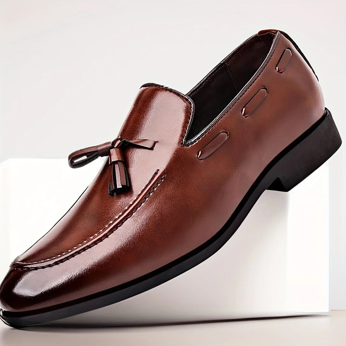 Herren Hochzeits feier Schuhe Designer-Stil Kleid Schuhe für Männer brandneue Business-Freizeit schuhe Slip on Lederschuhe plus Größe