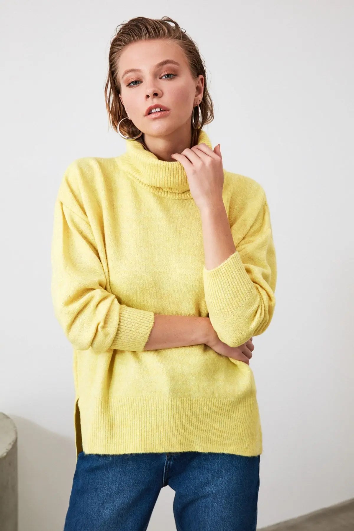 Trendyol TYZA Damen-Pullover, Übergröße, lässige Strickwaren, einfarbiger Rollkragenpullover, schulterfreie Pullover und Pullover, Übergröße, lässige Strickwaren