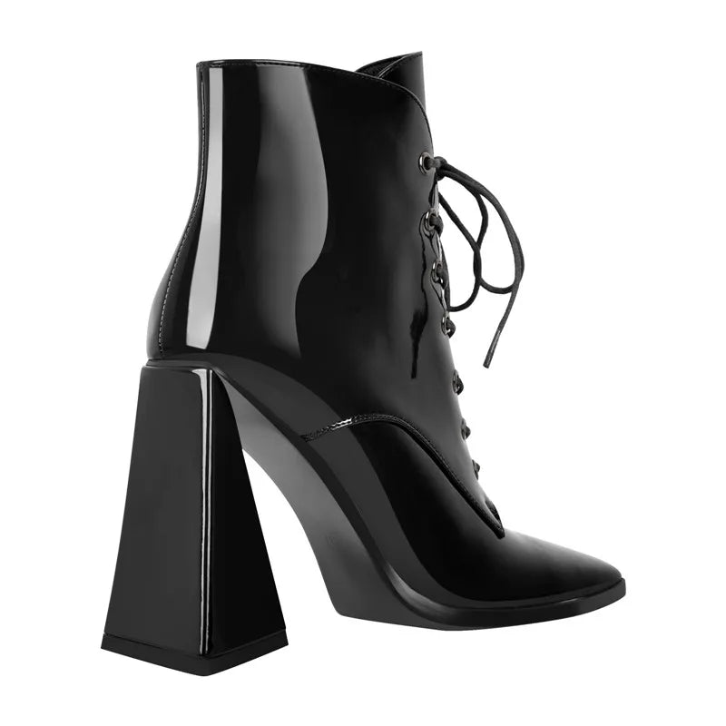 Onlymaker Frauen Karree Schwarz Patent Leder Dreieck Chunky Ferse Stiefeletten Kreuz-gebunden Dekoration Seite Zipper Booties