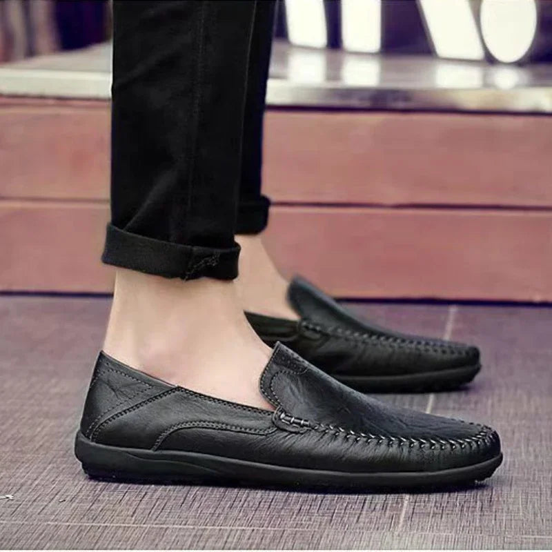 Männer Lederschuhe Männer Frühling Slipper Slip on Business Casual Lederschuhe klassische weiche Mokassins Hombre atmungsaktive Flats Schuhe