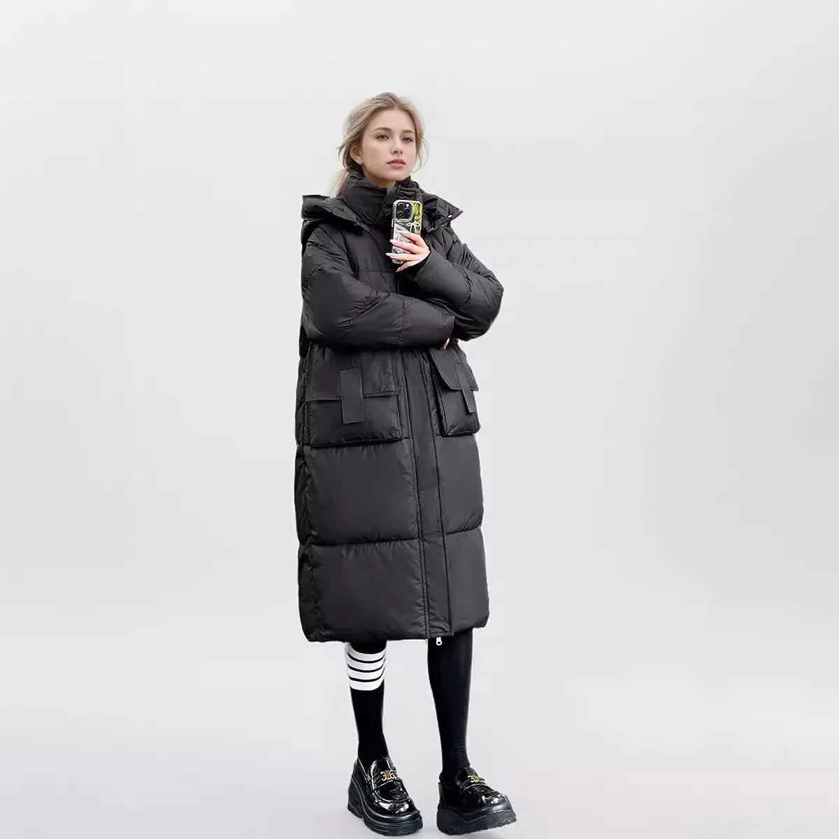 2024 neue Frau Daunen Baumwoll jacke Winter langen Mantel Kapuze große Taschen Mode warme dicke Reiß verschluss Mantel weiblichen Wintermantel