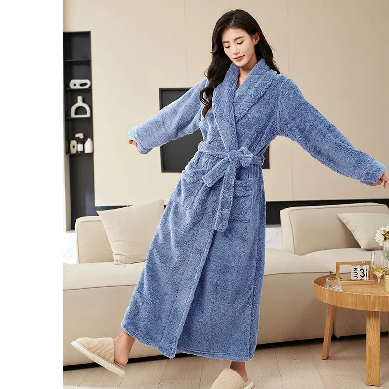 Frauen Lose Peignoir Nachthemd Korallen Fleece Robe Lange Kimono Dusche Nachtwäsche Warme Winter Nachtwäsche Loungewear Verdicken Nachthemd