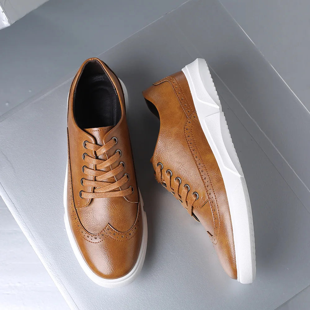 Plus Sizes Men's Casual Leather Shoes Men Fashion British Board Shoes Mens Lace-up Retro Brogue Shoes Flats