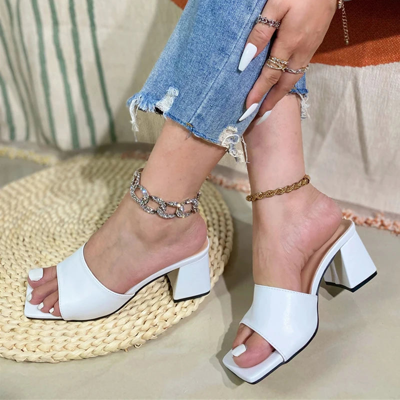 Liyke hochwertige gemütliche Leder Frauen Hausschuhe Sandalen Mode Open Toe Low Square Heels Panto letten Outdoor Casual Beach Slides Schuhe