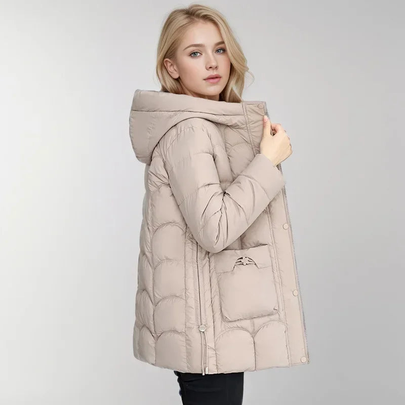 2024 Winter Damen Daunen Baumwolle warme Mäntel neue stilvolle Midi-Länge Kapuze leichte gepolsterte Parkas Taschen lose Jacke weiblich