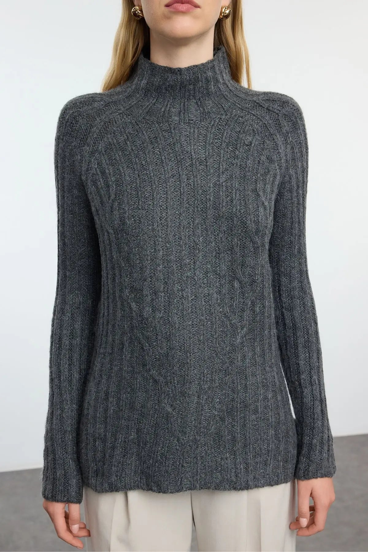 Trendyol TYZA Damen-Pullover, Stehkragen, Zopfmuster, lässige Strickwaren, reguläre Passform, Raglanärmel-Pullover und Pullover