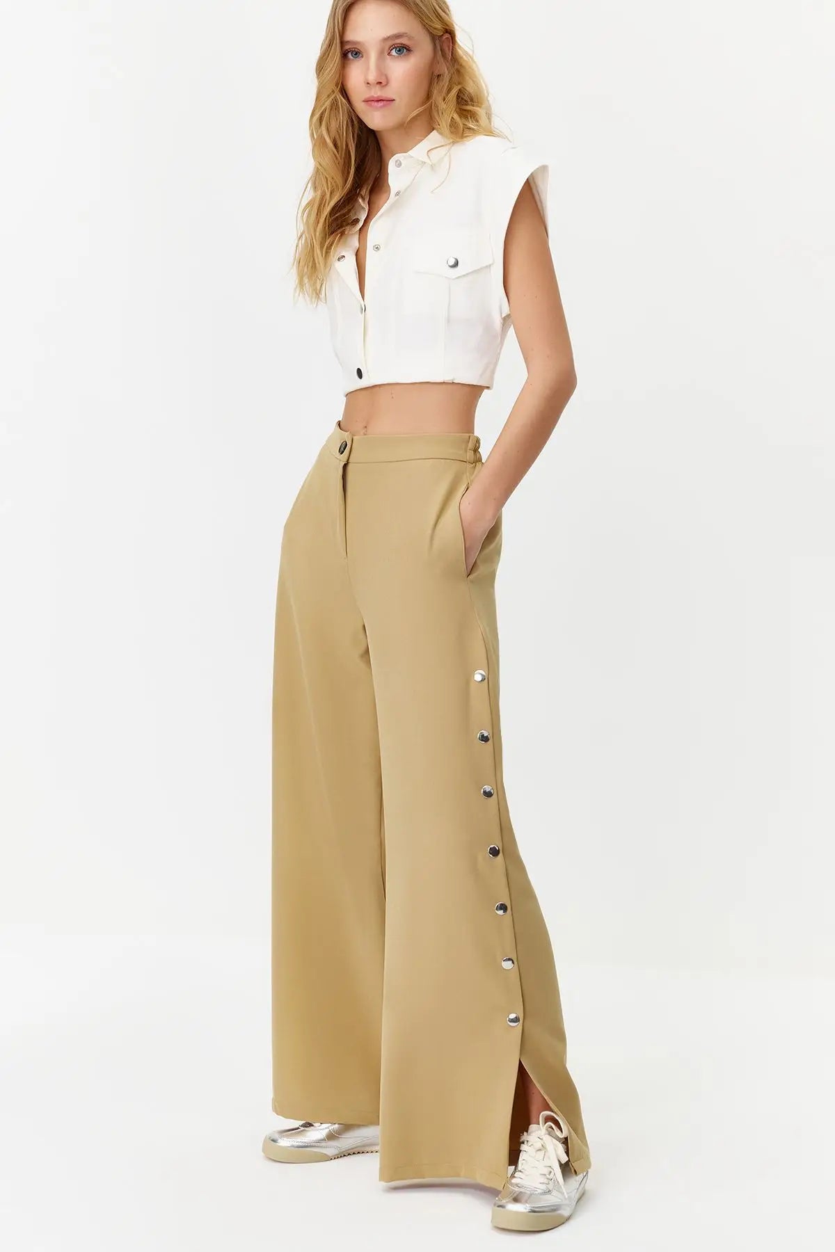 Trendyol TYZA Damen-Hosen und Caprihosen, lässige Tasche mit weitem Bein, schlichte Poly-Viskose-Hosen und Caprihosen, lässiges, weites Bein