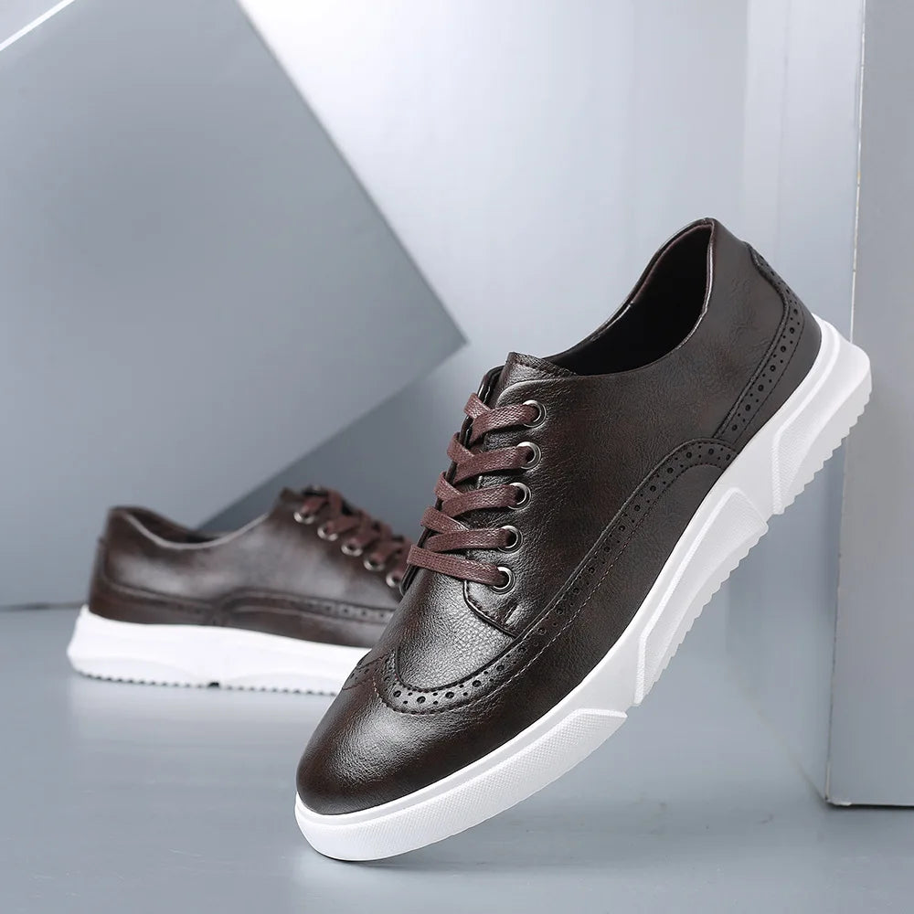 Plus Sizes Men's Casual Leather Shoes Men Fashion British Board Shoes Mens Lace-up Retro Brogue Shoes Flats