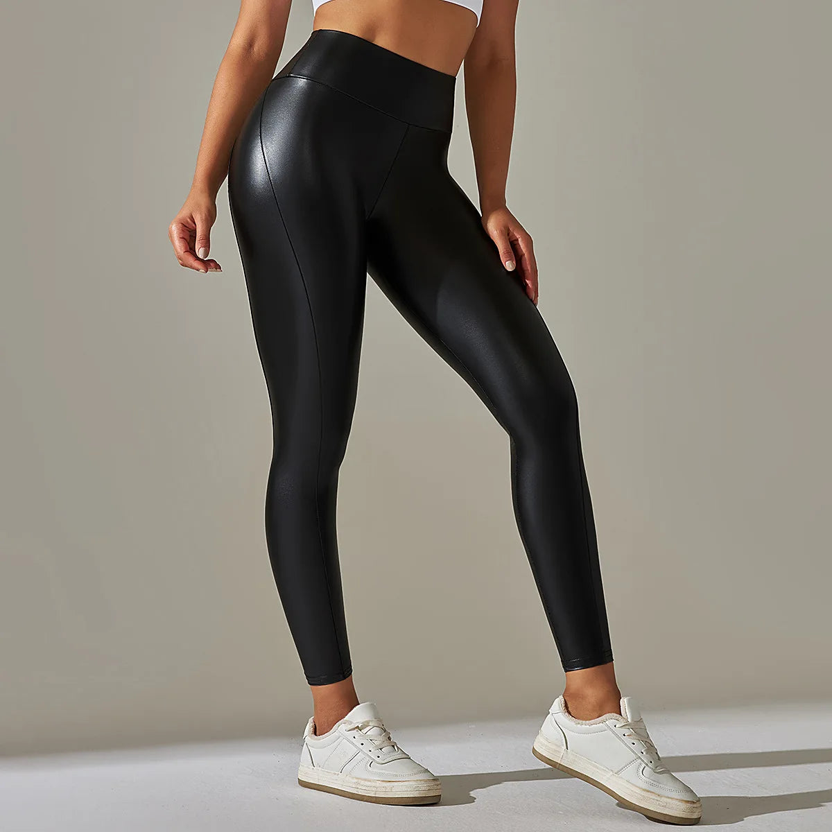 Frauen PU Leder Leggings Sexy Hohe Taille Elastische Dünne Fitness Hosen Schwarz Plus Größe Leder Leggins für Frauen Kostenloser Versand