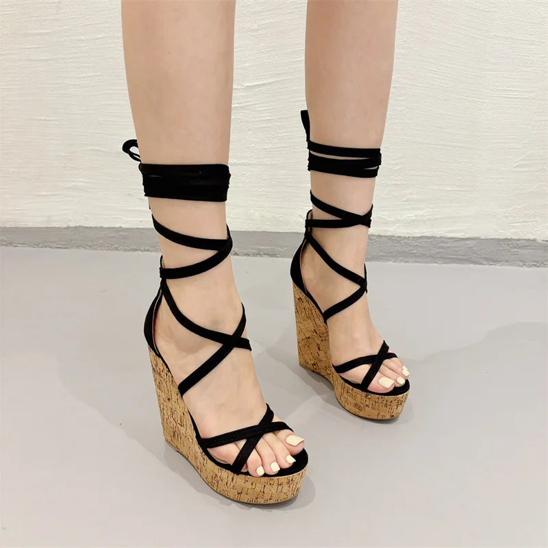 Liyke Sommer mode Schnürung Keile Sandalen für Frauen gemütliche Holz Thinck Bottom Open Toe Plattform High Heels Damenschuhe schwarz